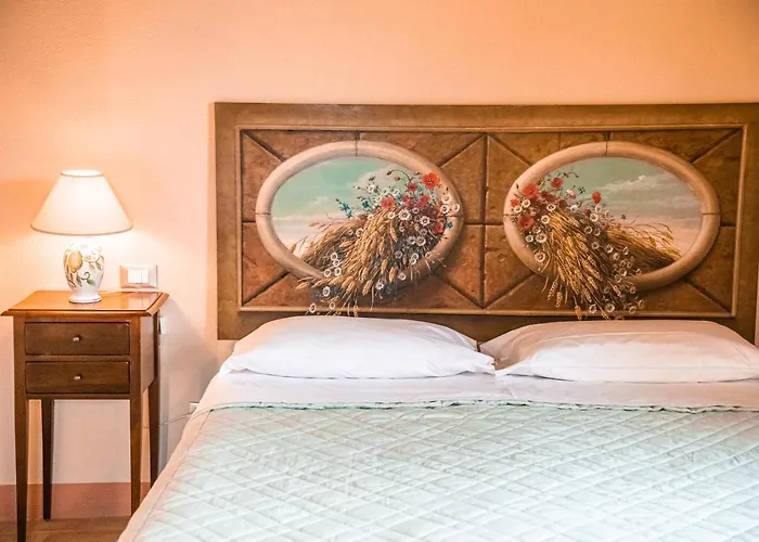 San Carlo A La Molinella *